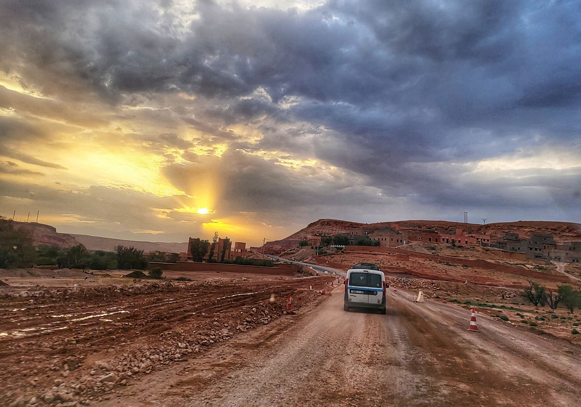 Private Luxury Chauffeured Transfer to Ouarzazate