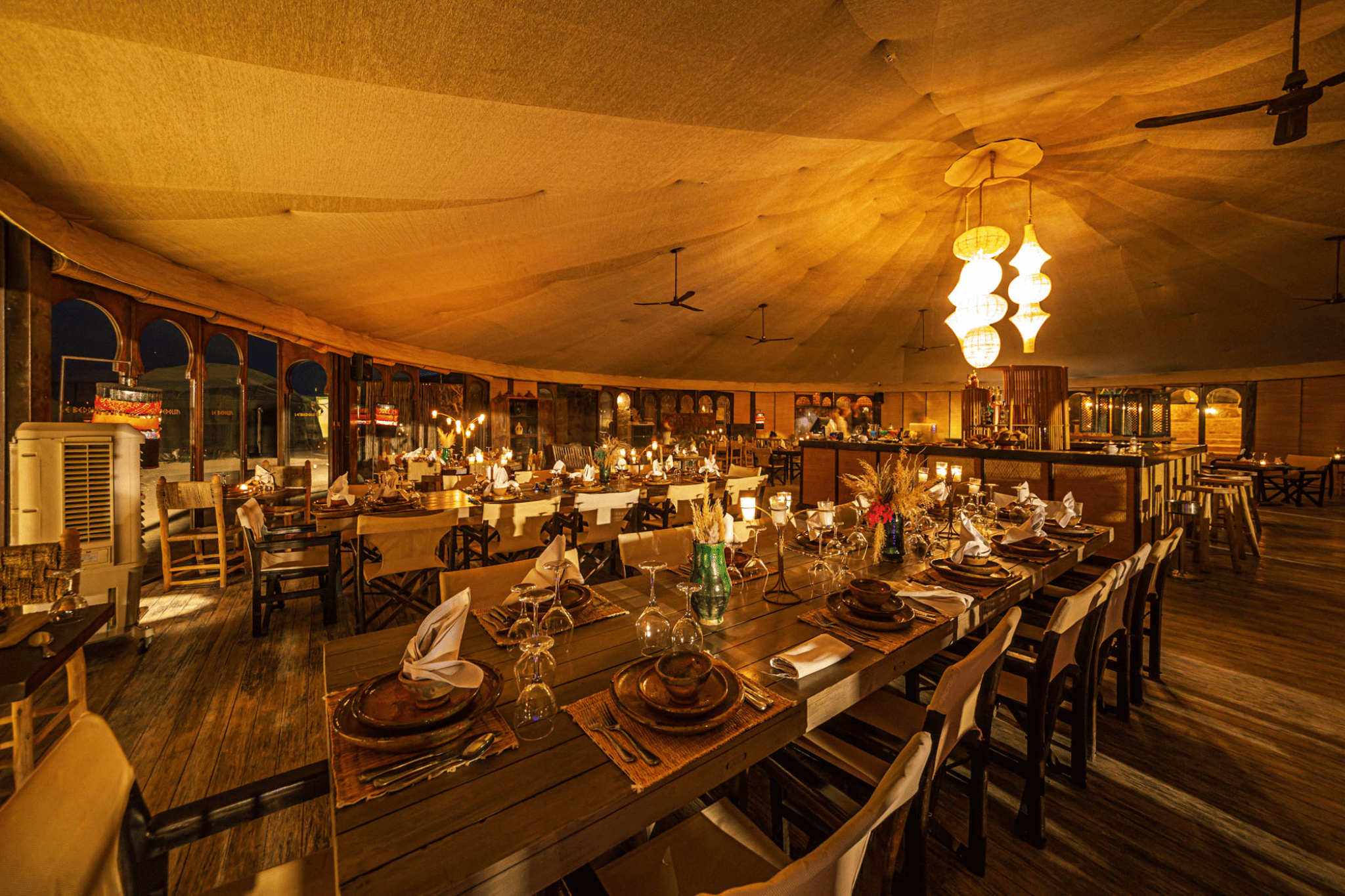 Sunset Views & Traditional Moroccan Dinner with Live Entertainment Spectacular in Agafay Desert from Marrakech