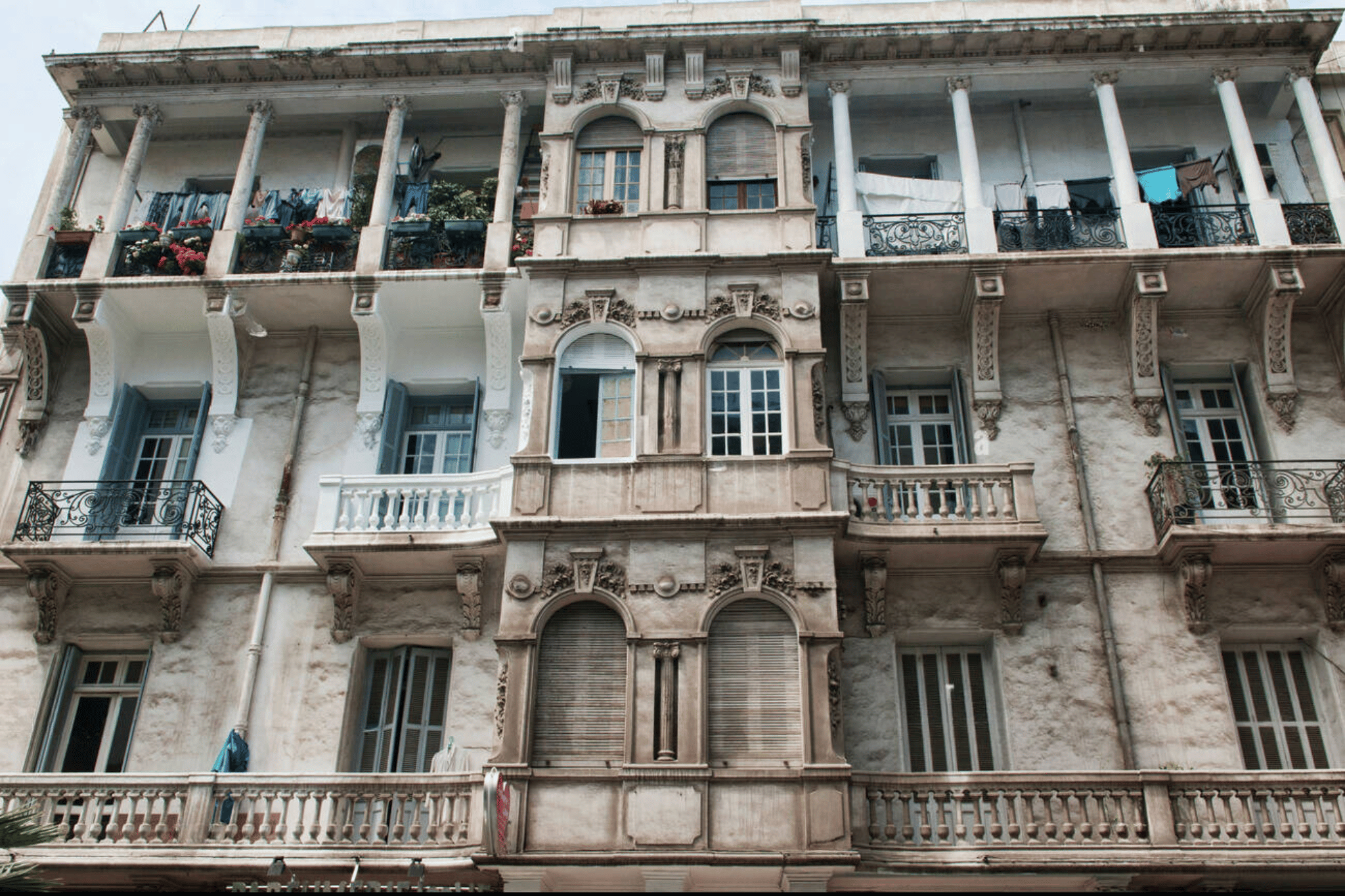 Casablanca Premier Private Walking Tour with Licensed Guide – Old Medina, Mosque & Landmarks