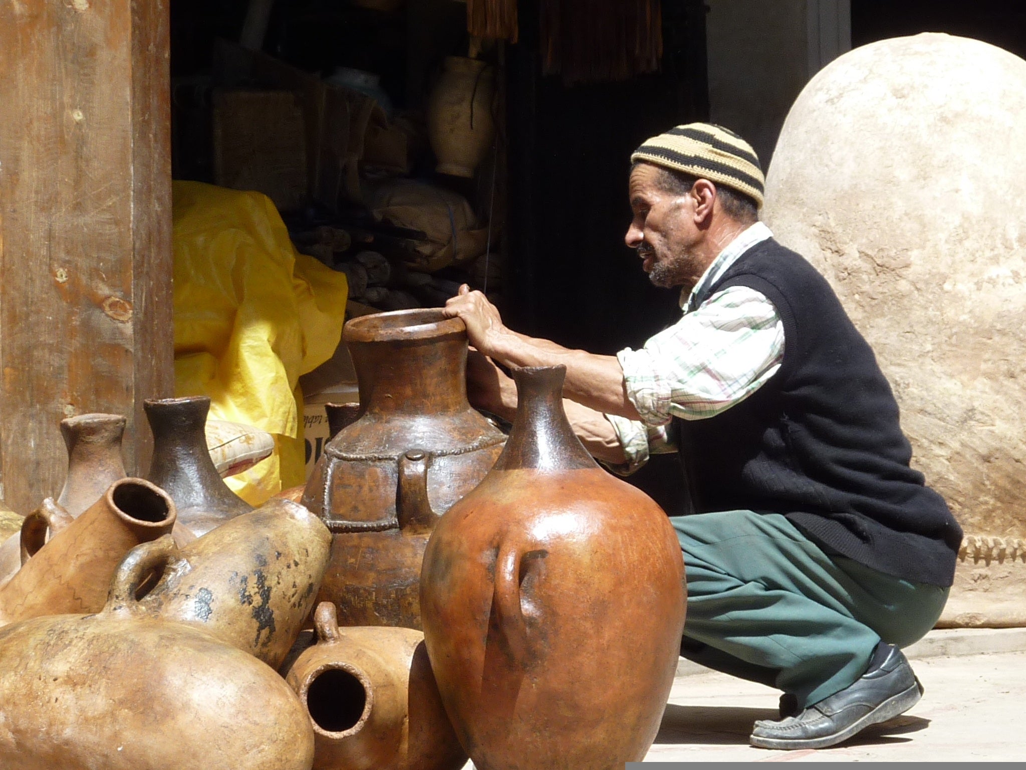 Cultural Heritage Workshop: Traditional Zellige & Pottery Tour in Fes, Morocco