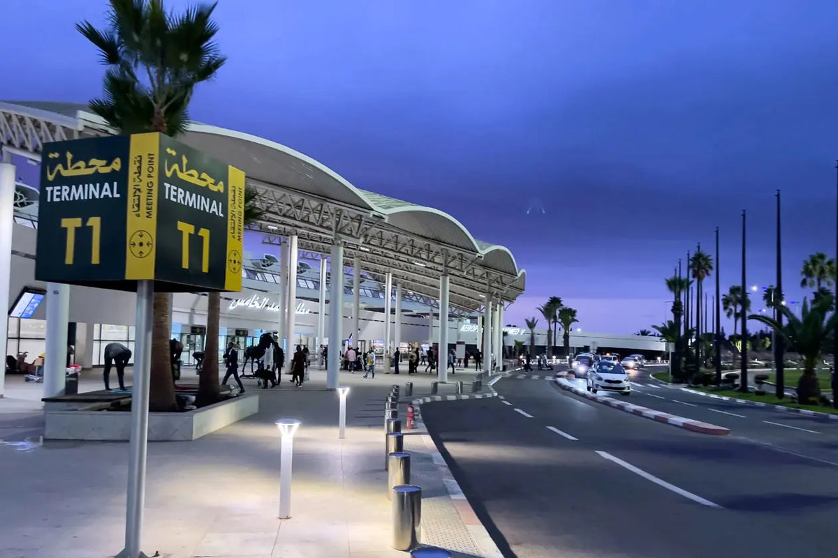 Private Luxury Chauffeured Transfers to CMN Airport