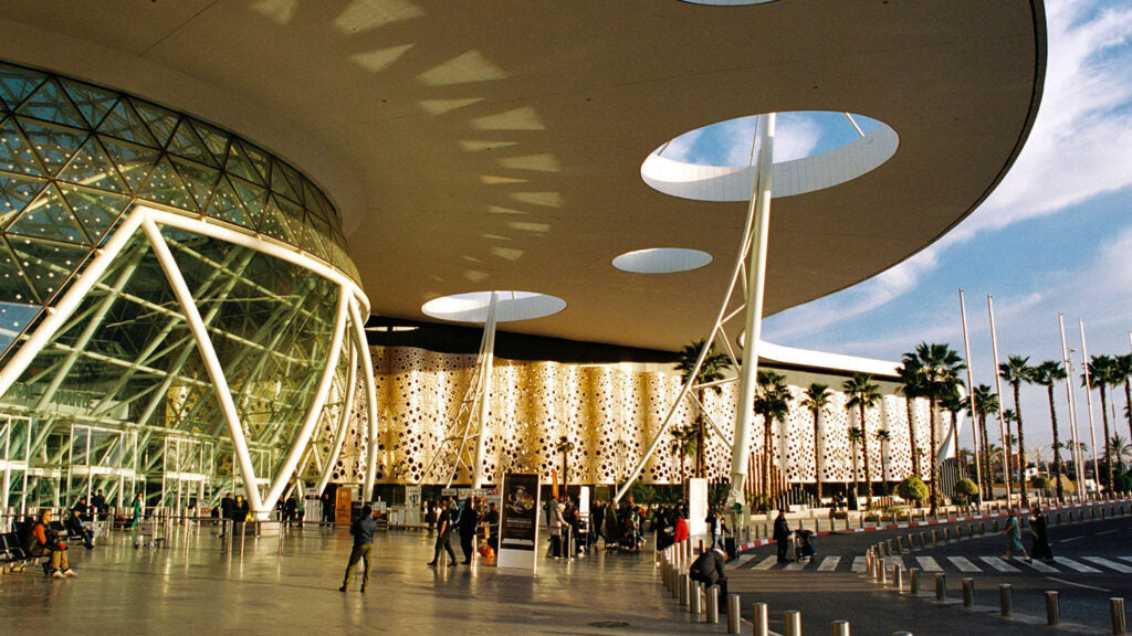 Private Luxury Chauffeured Transfers to RAK Airport