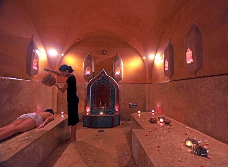 Casablanca Cultural Immersion City Tour – Traditional Hammam Spa, Hassan II Mosque with Authentic Dinner & Show