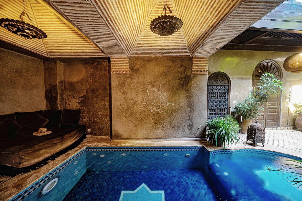 Casablanca Cultural Immersion City Tour – Traditional Hammam Spa, Hassan II Mosque with Authentic Dinner & Show