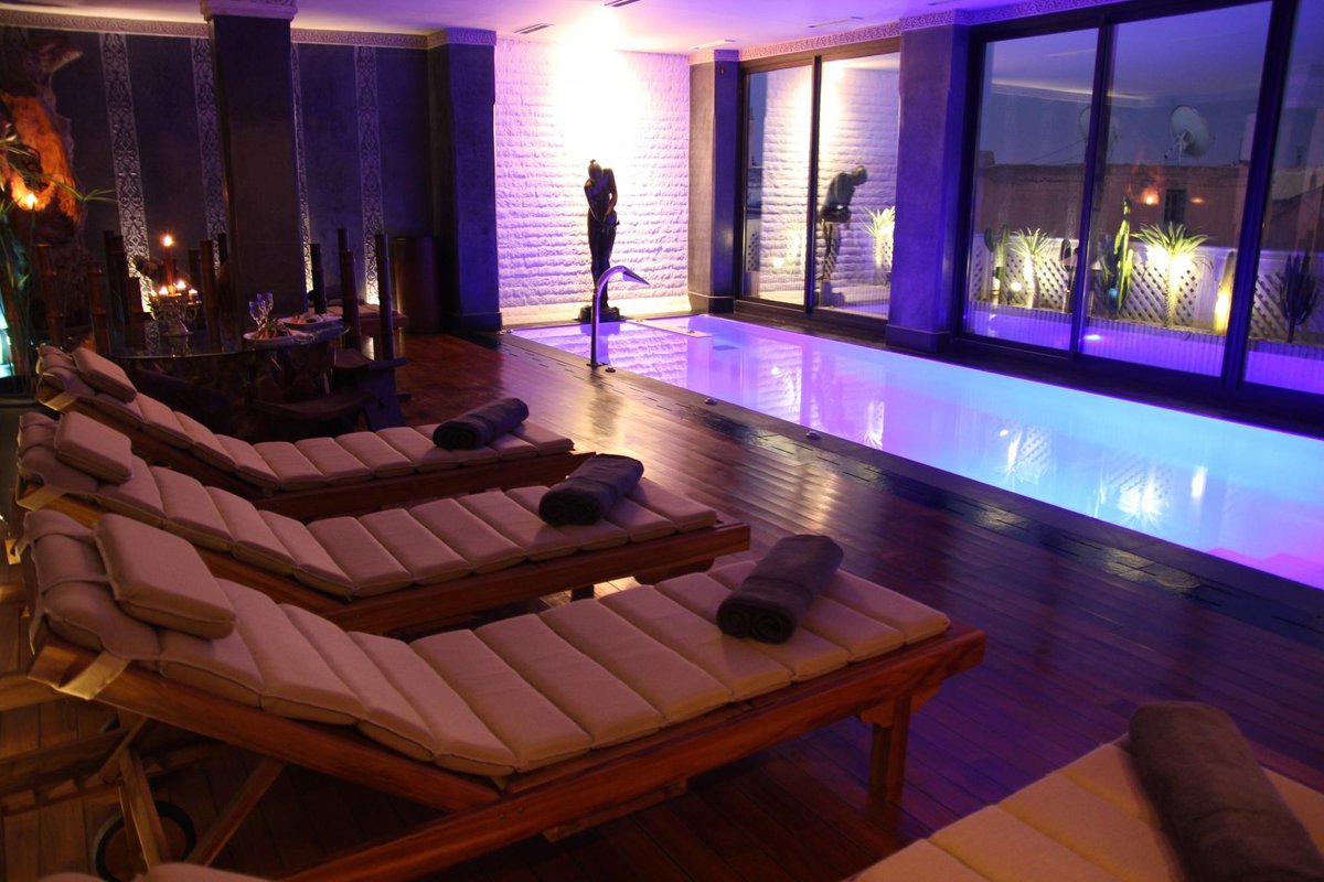 Casablanca Cultural Immersion City Tour – Traditional Hammam Spa, Hassan II Mosque with Authentic Dinner & Show