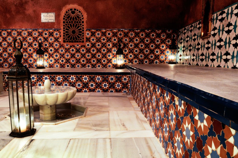 Casablanca Cultural Immersion City Tour – Traditional Hammam Spa, Hassan II Mosque with Authentic Dinner & Show