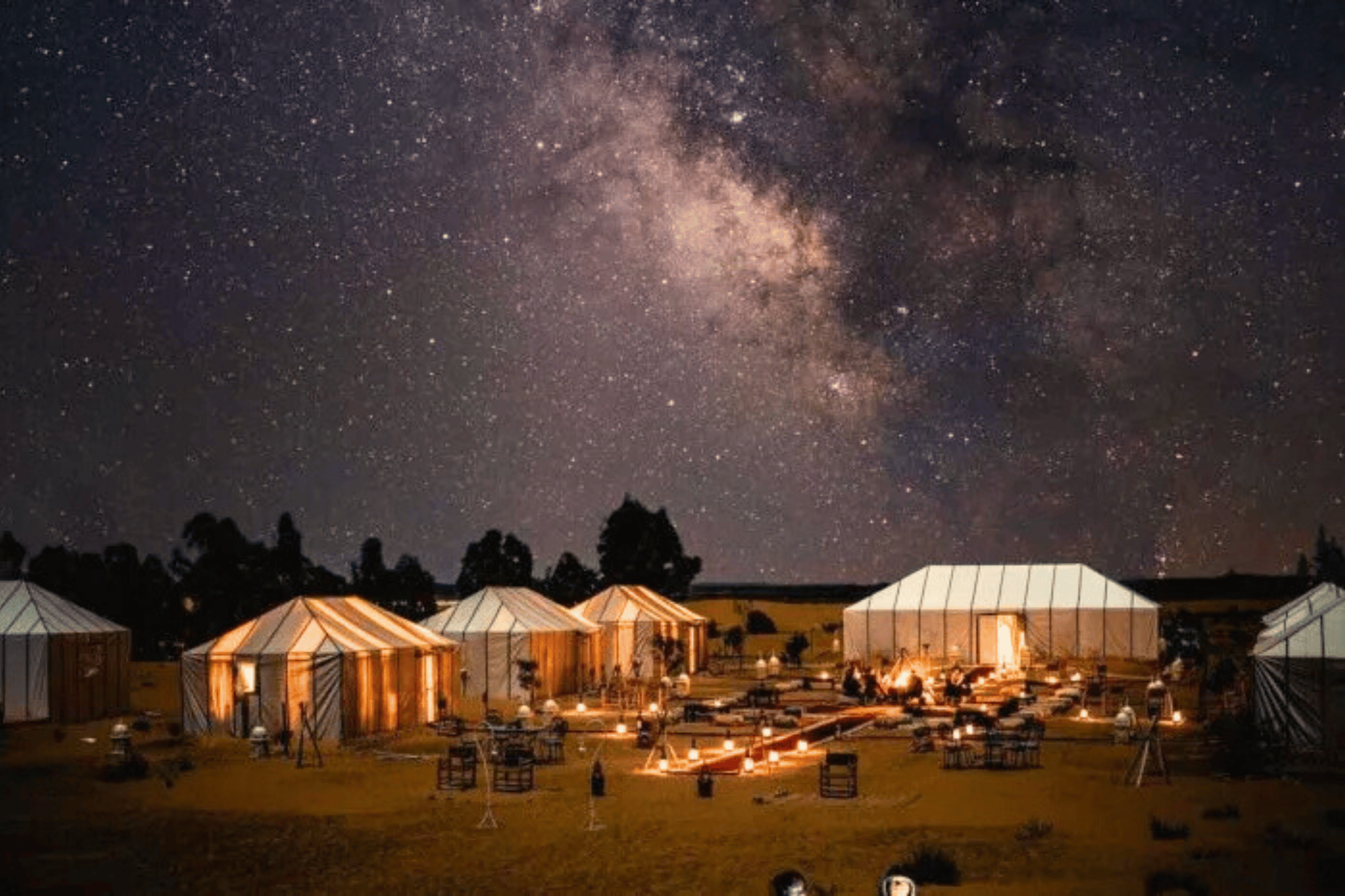 Sunset Views & Traditional Moroccan Dinner with Live Entertainment Spectacular in Agafay Desert from Marrakech