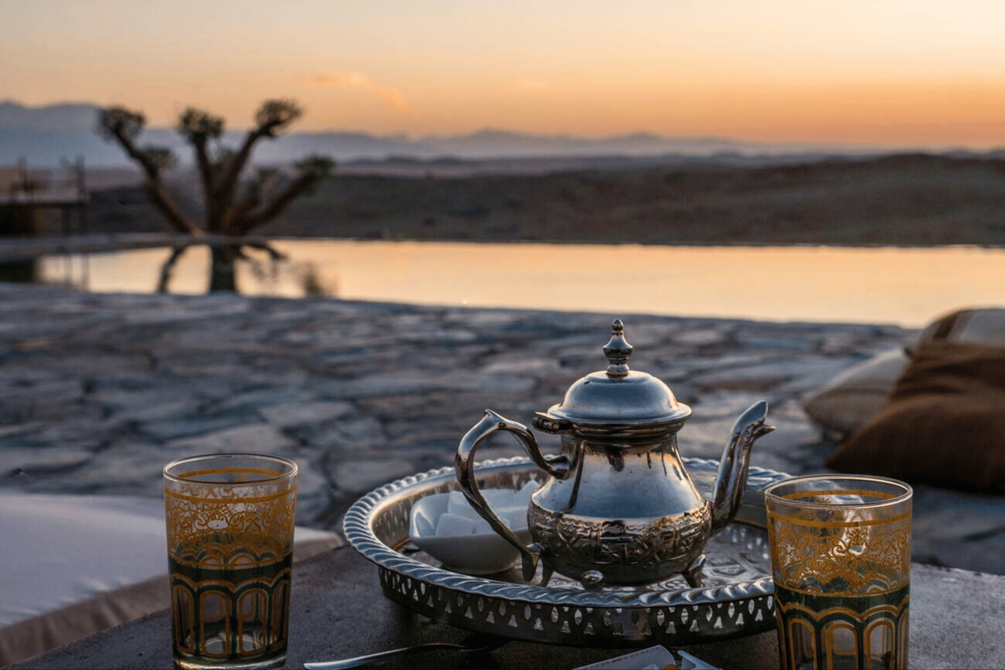 Sunset Views & Traditional Moroccan Dinner with Live Entertainment Spectacular in Agafay Desert from Marrakech