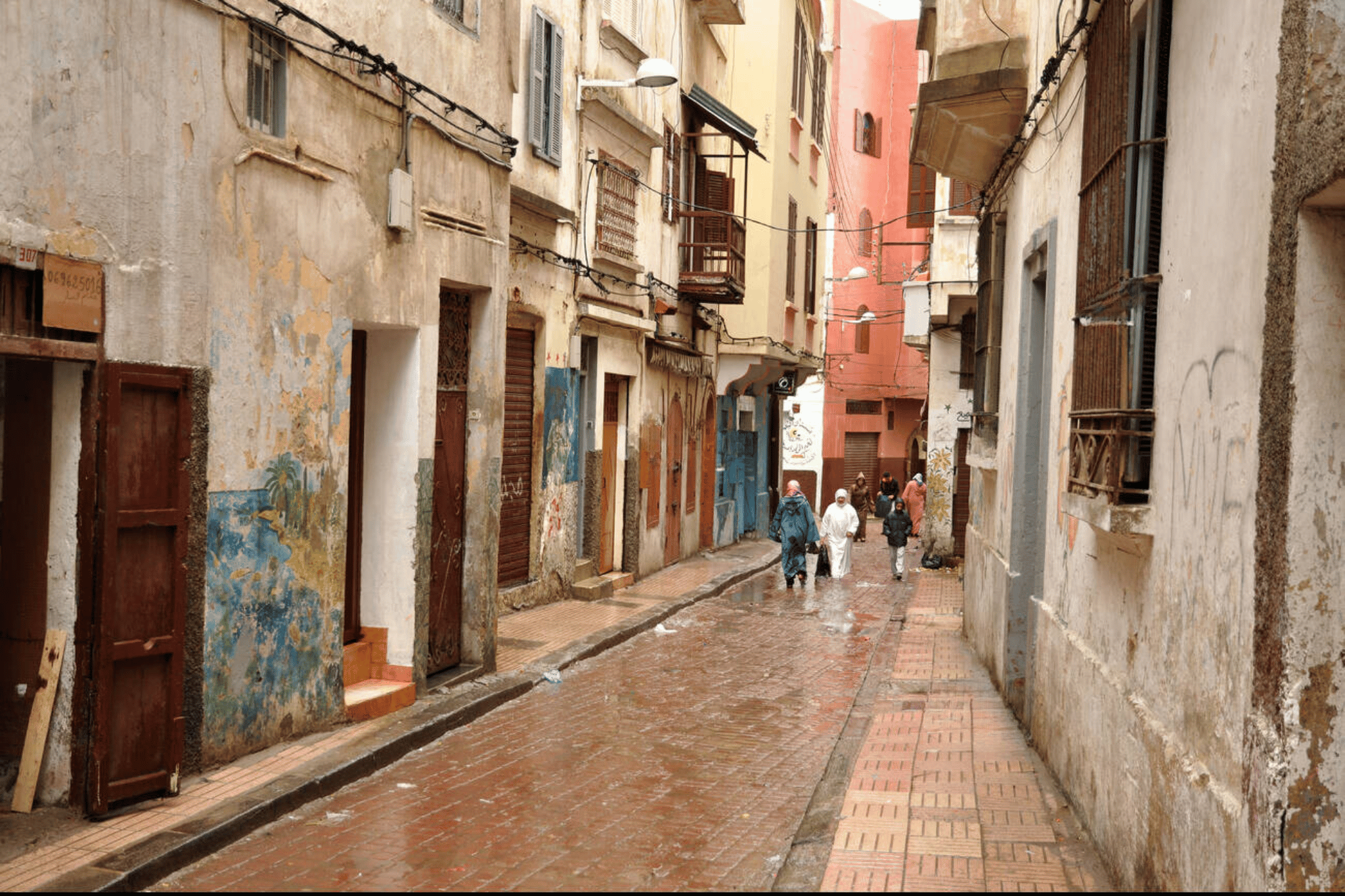 Casablanca Layover – Full-Day Licensed Guided Tour w/ Traditional Spa, Hassan II Mosque & 2-Way Airport Transfer