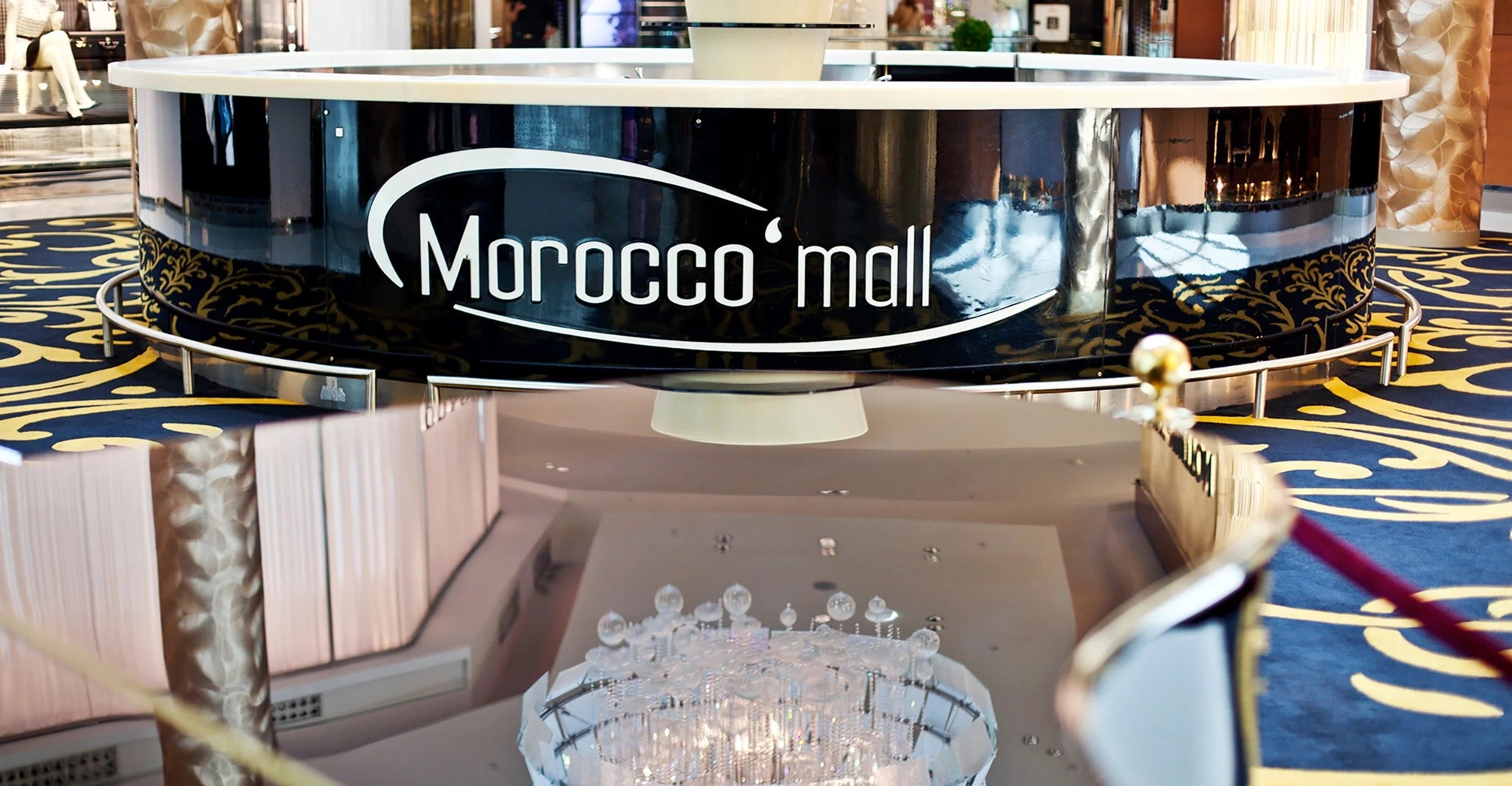 Aquarium, Africa's Largest Mall, Hassan II Mosque & Oceanfront Walking Tour in Casablanca