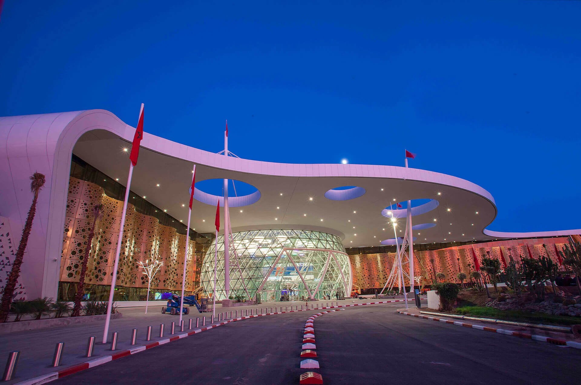 Private Transfer From Meknes Hotel (Any) to Marrakech Airport (RAK)