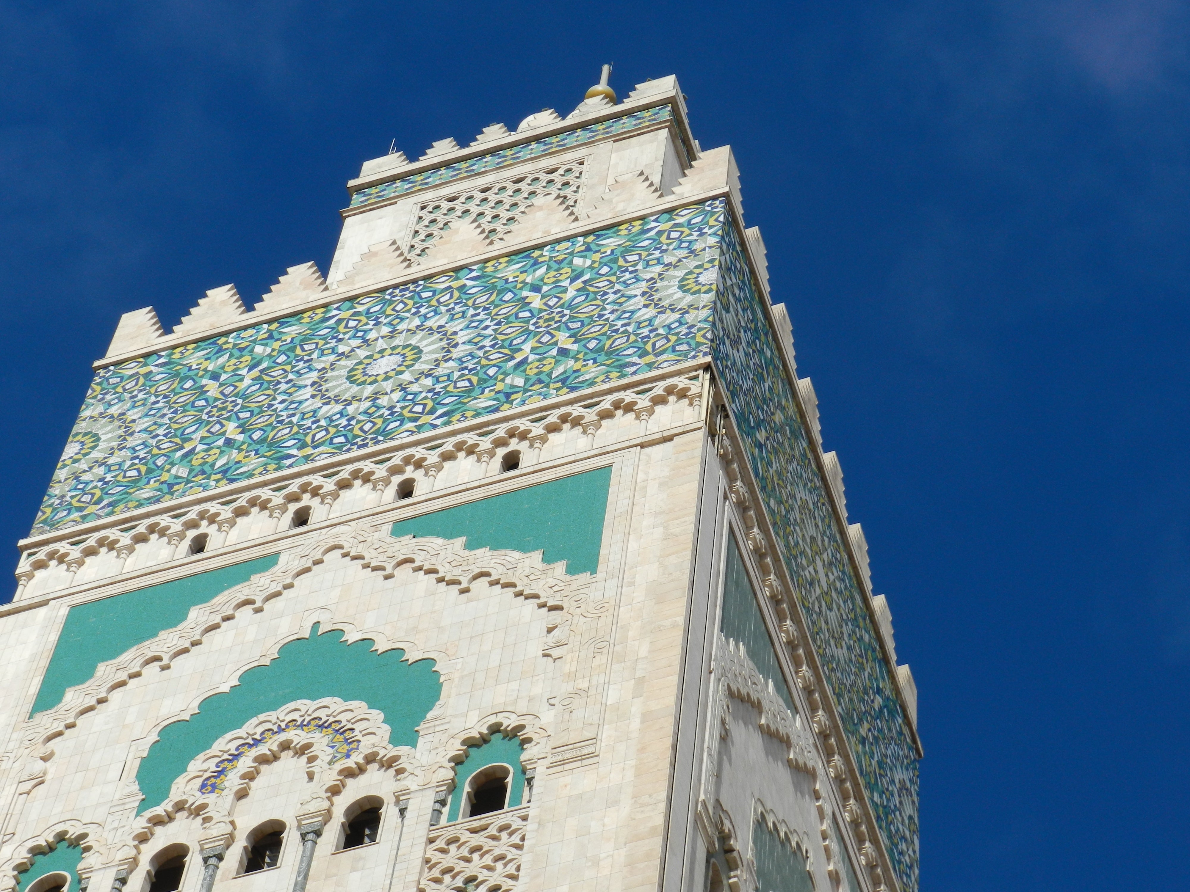 Essential Fes: UNESCO Medina, Tannery & Historic Quarters. Private City Tour with Licensed Guide. All-Inclusive Entry Fees